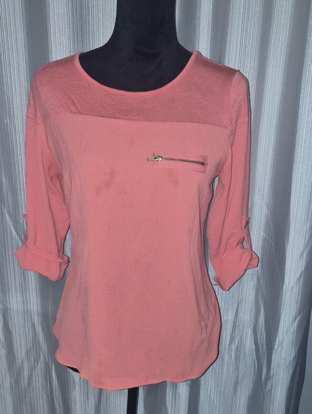 a'gaci Coral Zip-Pocket Roll-Sleeve Blouse